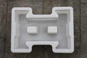 預(yù)制護(hù)坡模具該怎么養(yǎng)護(hù)？